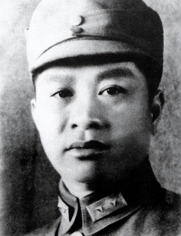 1946年，叶挺所乘飞机坠机，失事原因一直是谜，直到2006年，一位普通农村老头