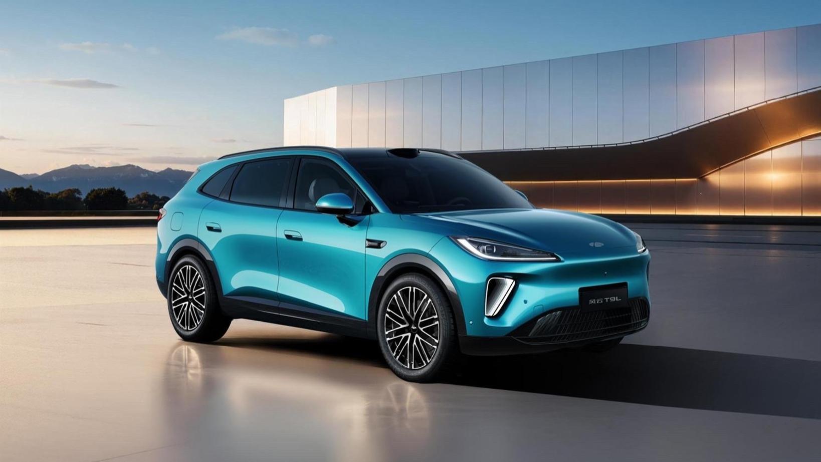 奇瑞风云T9L启动盲订，搭载猎鹰700+智驾与鲲鹏混动系统