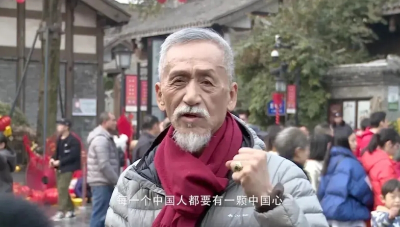 2018年，75岁高龄的陈彼得参加了《好声音》。庾澄庆站在舞台上向他鞠躬：“我们