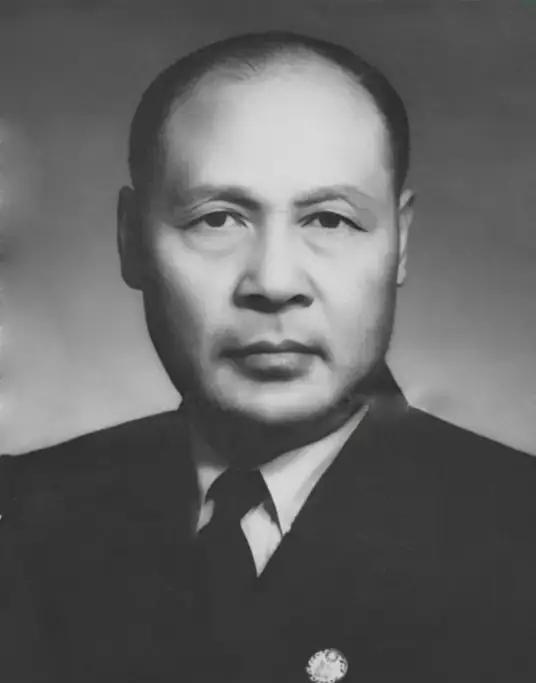 [浮云]1949年10月1日，曾经害死我党300多人的杨虎，竟然站在天安门城楼上