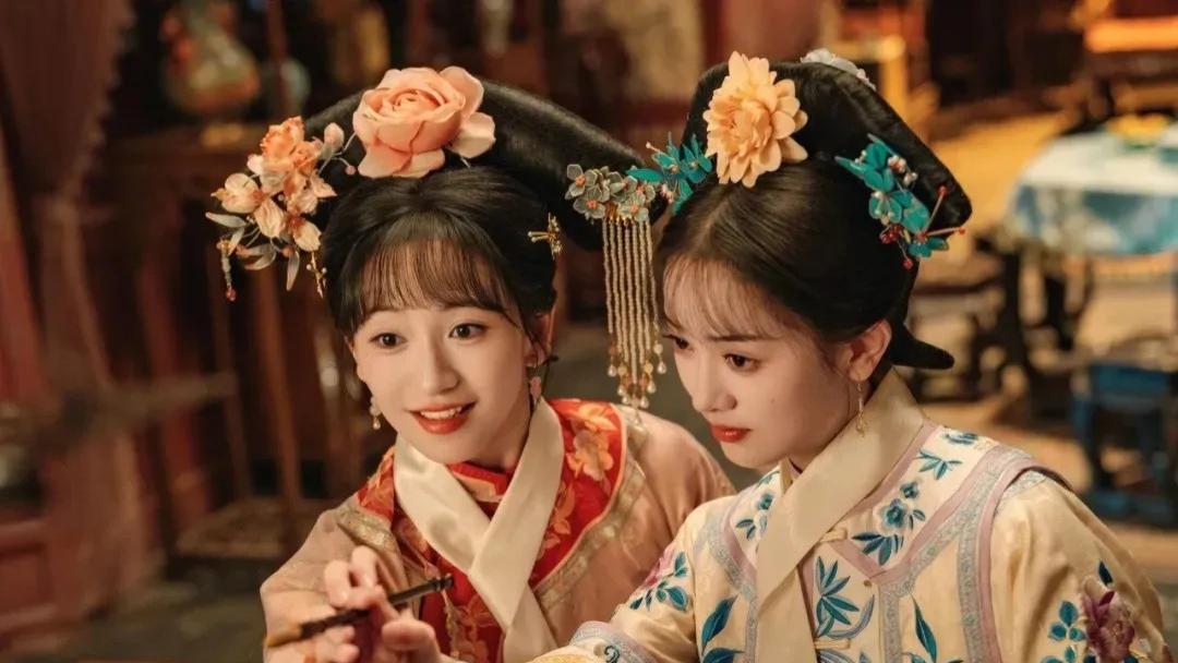 湖南卫视短剧《还珠》收官，前台播放量超7亿，稳居短剧播放榜首位！小燕子和紫薇各归各位，尔康和永琪远赴