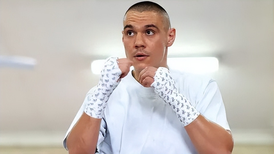 蒂姆·茨尤完胜委拉斯开兹开启复仇之路，能否重返巅峰引拳坛关注