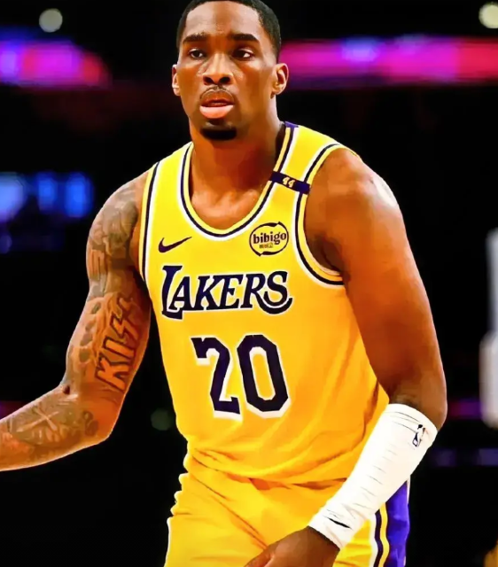 好家伙！NBA自由市场比宫斗剧还精彩
 
家人们，NBA自由市场最近这剧情，比宫