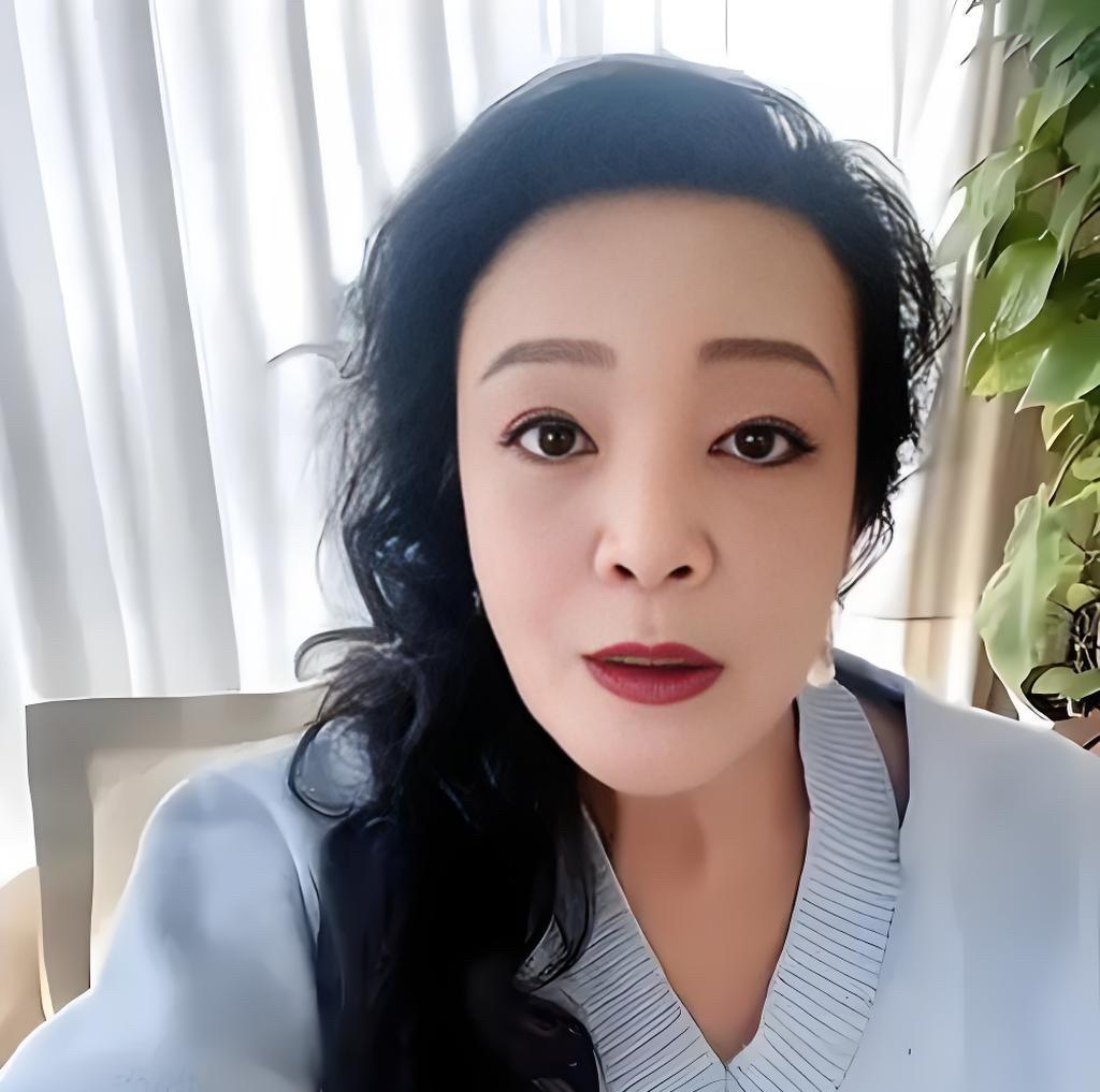 不知道为什么，我就特别喜欢白羊座的女人，不管是张兰，还是史晓燕，我都喜欢。
我觉