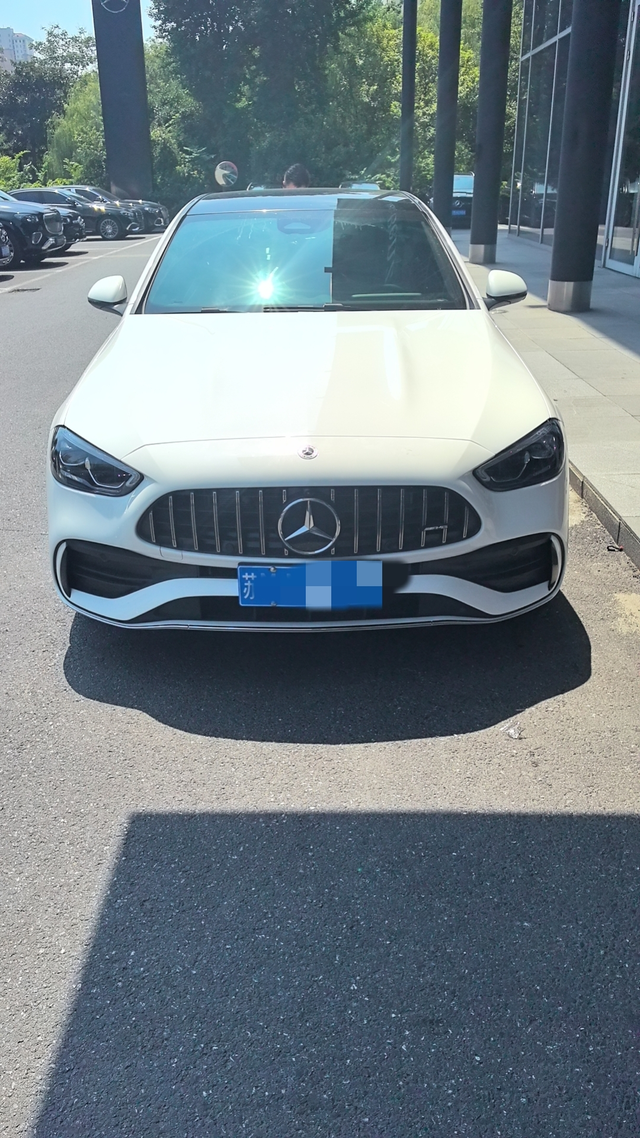 用车两个月的真实感受！
这车主要是老婆开，感觉外观和功能还行，在高速路上提速还可