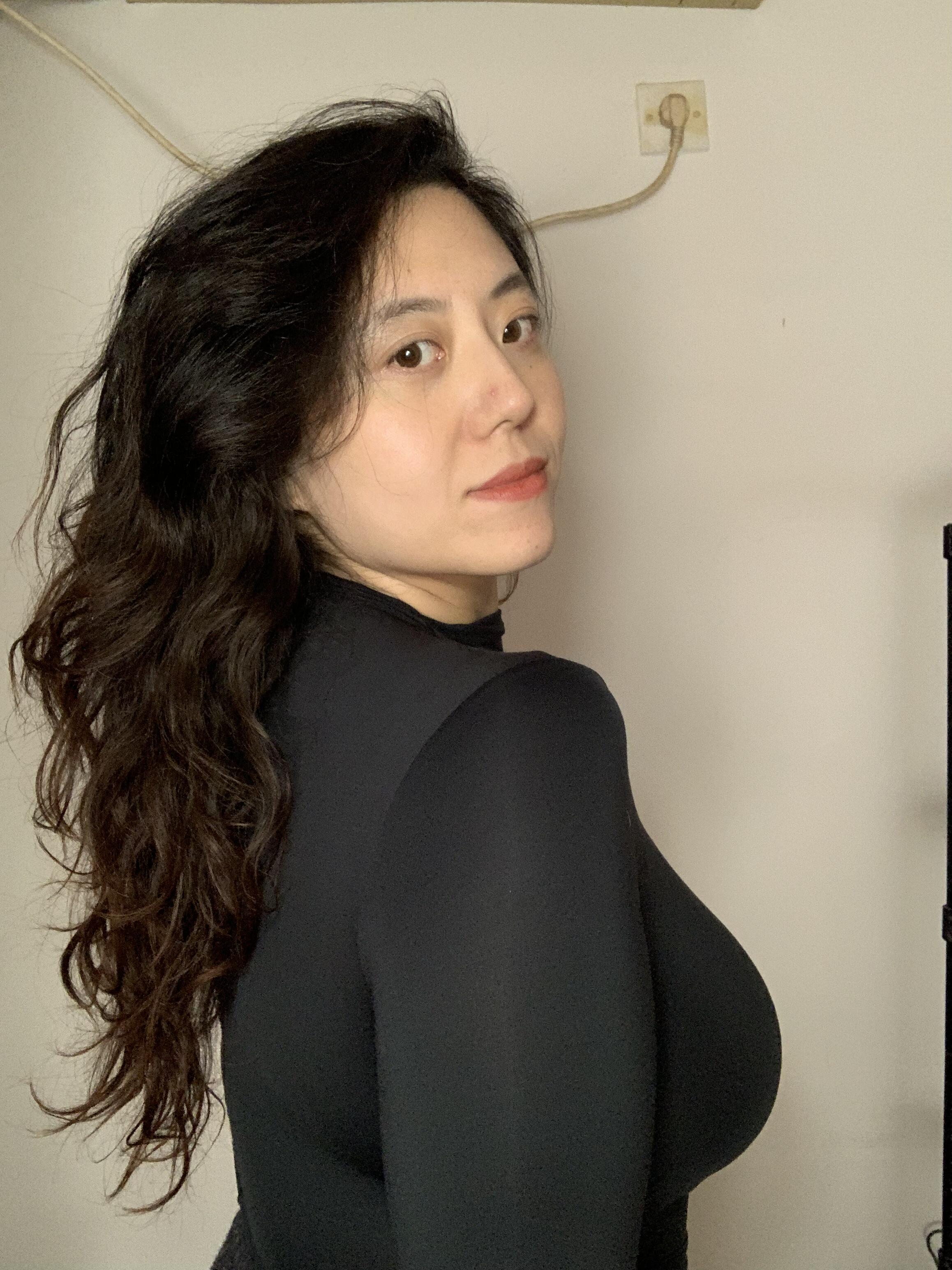 新发型可以吧！准备出门逛街。