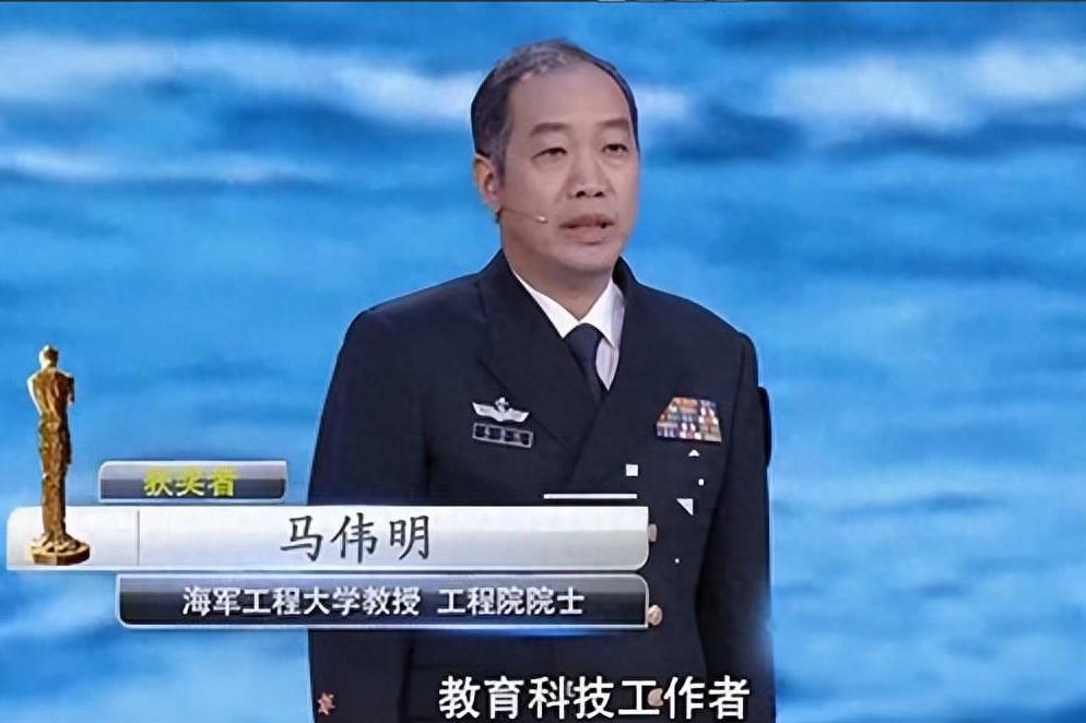 马伟明院士曾提出在青藏高原上，建一根2公里长的电磁发射轨道，经专家论证：造价太高