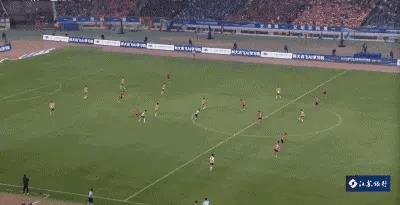 苏超最佳奖项出炉，花落谁家？
最佳教练：鲁强
最佳球员：范厚泰
最佳门将：赵东旭