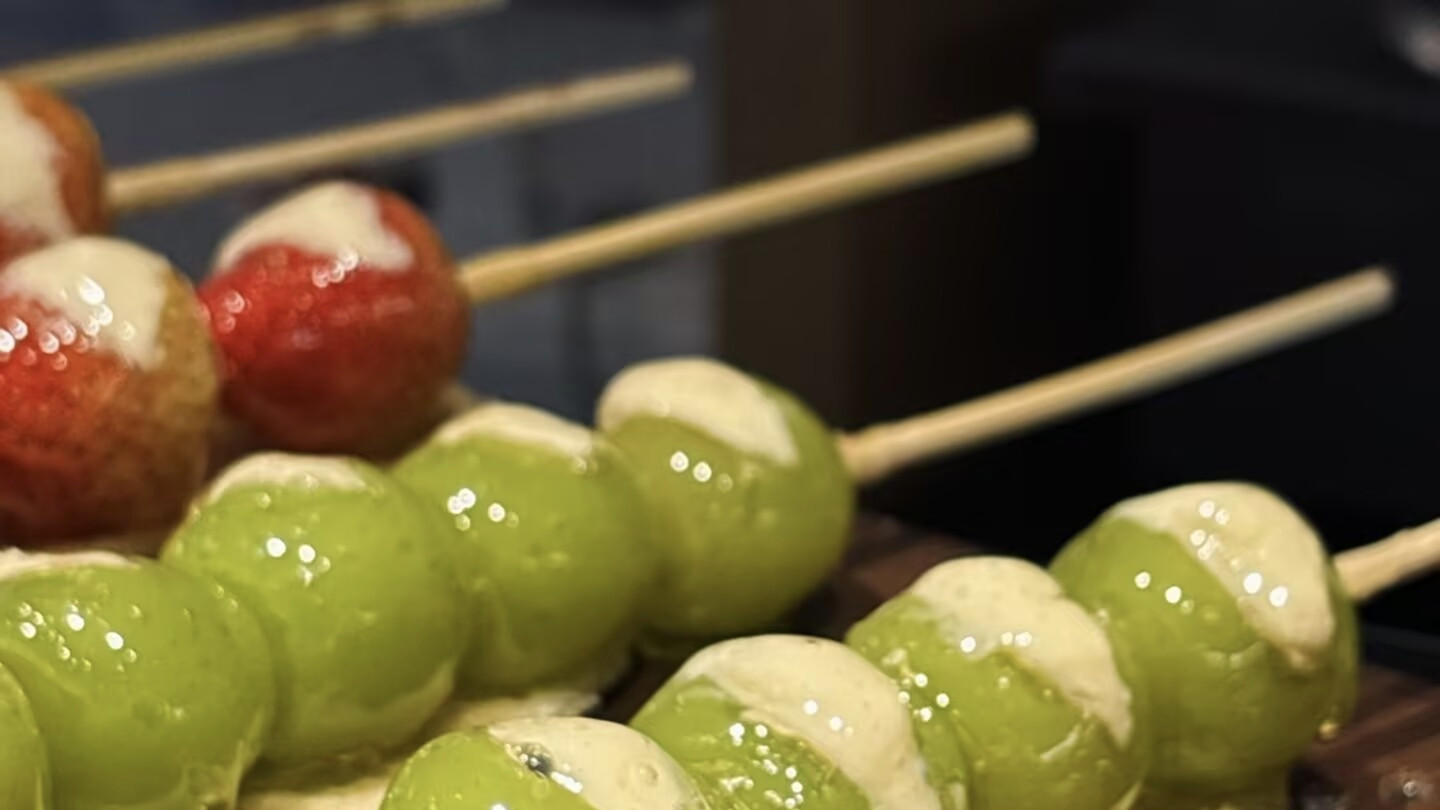 奶皮子糖葫芦：一口甜到心底的惊喜