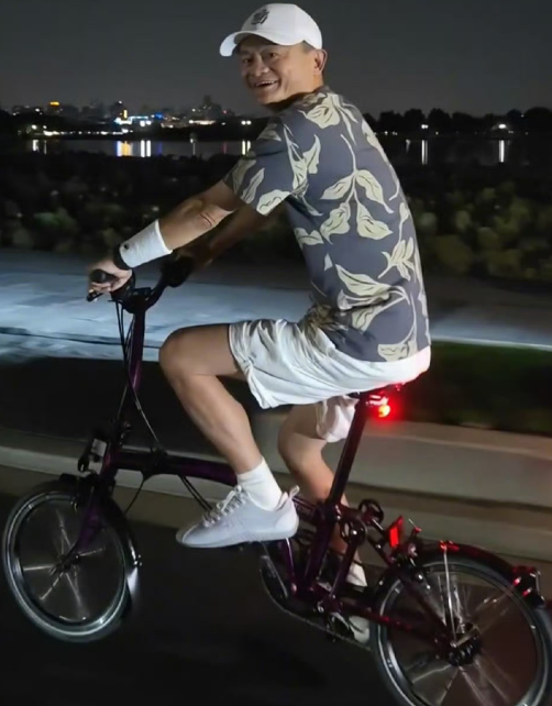 你能在杭州偶遇马云 ， 但你绝对不可能在深圳偶遇马化腾， 谁懂这句话的黑色幽默