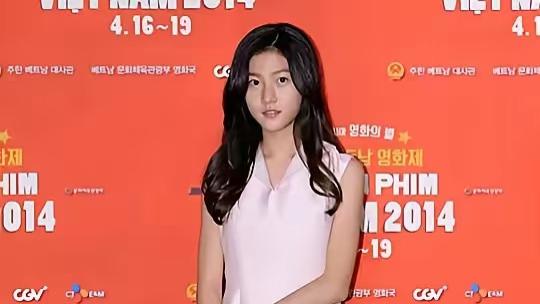比财阀还可怕：金赛纶被逼走投无路，金秀贤难逃一劫