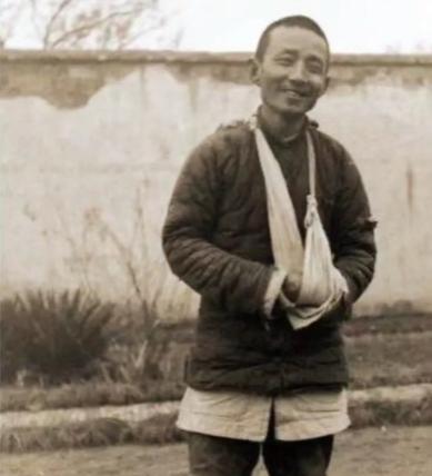 1943年，栗裕旗下一大将，打死三个战士做“投名状”，然后带着600多人向日军投