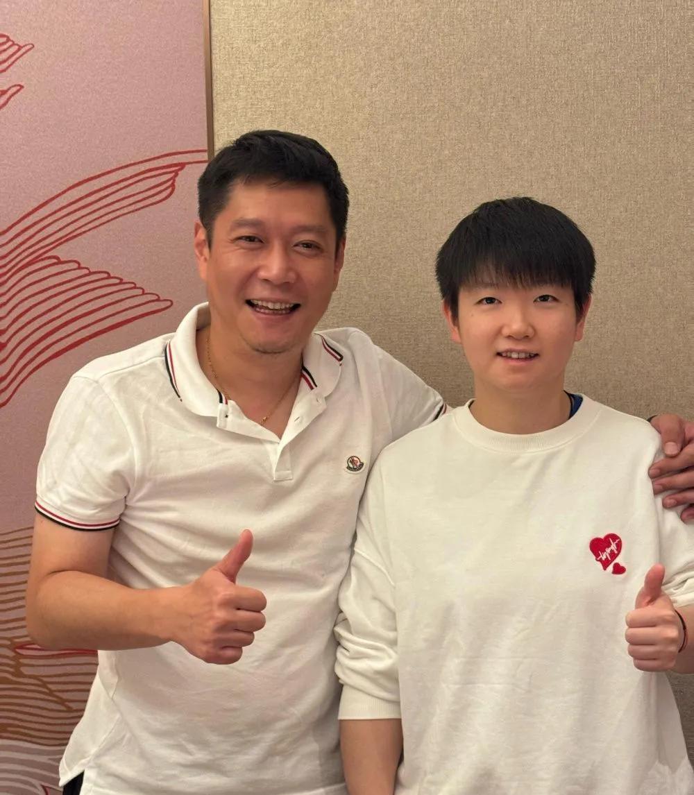 刘国梁：我女儿打高尔夫
陈玘：我女儿练击剑
张超：我女儿打网球
邱贻可：我女儿捡