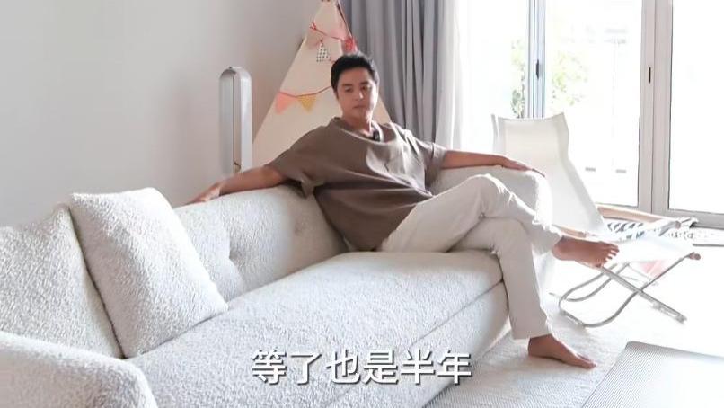 45岁男星晒上海新家！4万电视柜，15万沙发，没戏拍日子照样舒坦