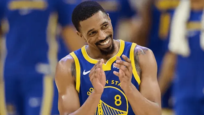 勇士记者更新动态，晒出了勇士明日对阵热火的伤病报告：
丹东尼-梅尔顿将缺席勇士明