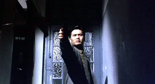   周润发有部老电影《喋血双雄》，杀手讲规矩，讲道义，可时代却变成没有规矩，没有