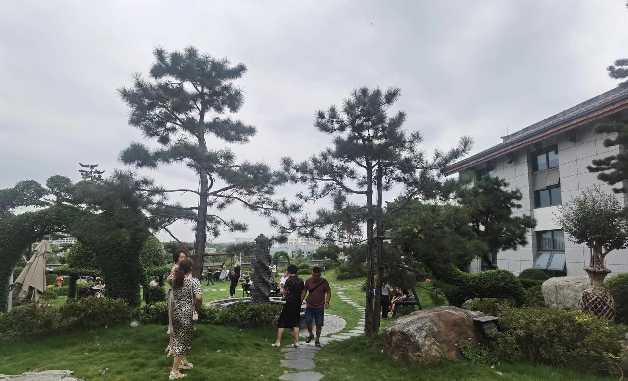 以色列侍强斗狠，突然出手，斩首伊朗军事领导人和科学家。打击伊朗核试验设施。战术成