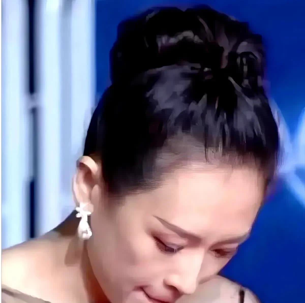 汪峰或许是察觉到了，章子怡有个颇为致命的缺点，那就是和章子怡长期共同生活，可能会