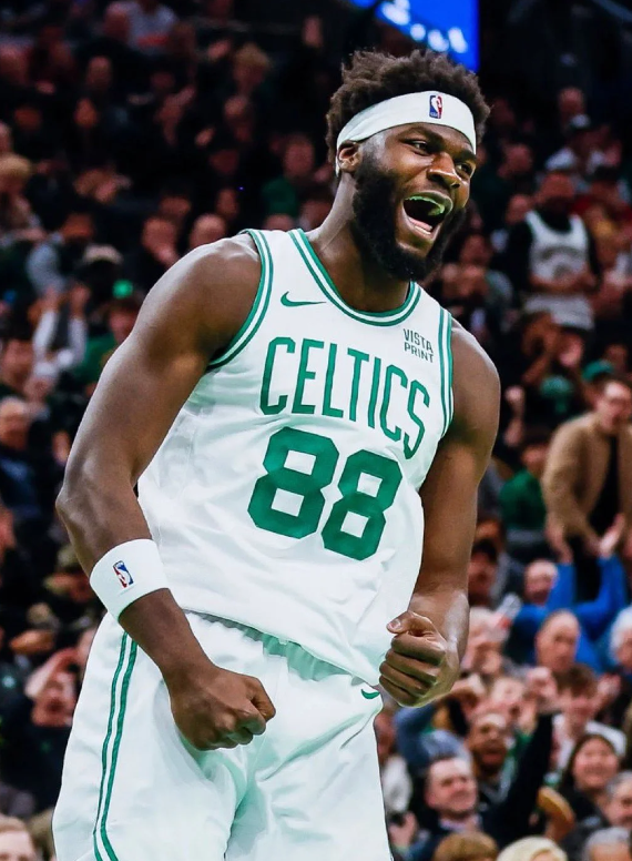 NBA常规赛，凯尔特人以136-107击败奇才。
全场比赛，凯尔特人球员内米亚斯