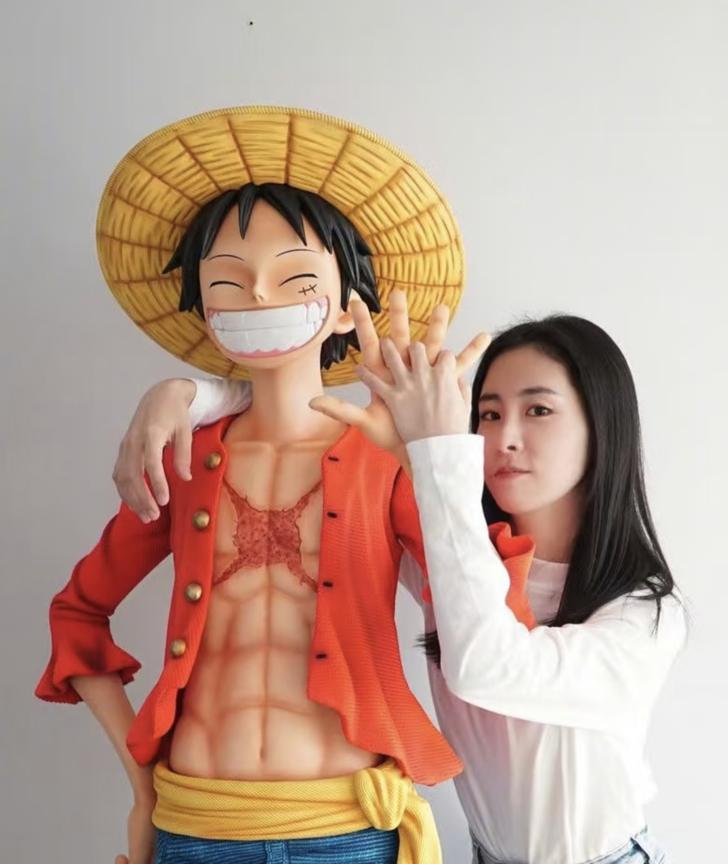 网友都十分好奇张碧晨家的卫生间什么样？能有多舒服，颖宝喜欢睡在那里……
看综艺，