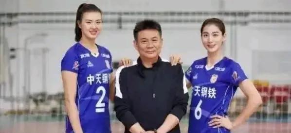 蔡斌的六大女徒弟：
1、刁琳宇
2、张常宁
3、龚翔宇
4、袁心玥
5、郑益昕