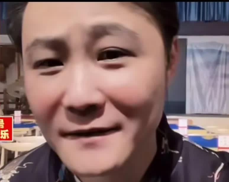 郭德纲前云字科大弟子闫云达（现名闫宗海）认为德云社不是铁板一块！所以他很热衷于挑