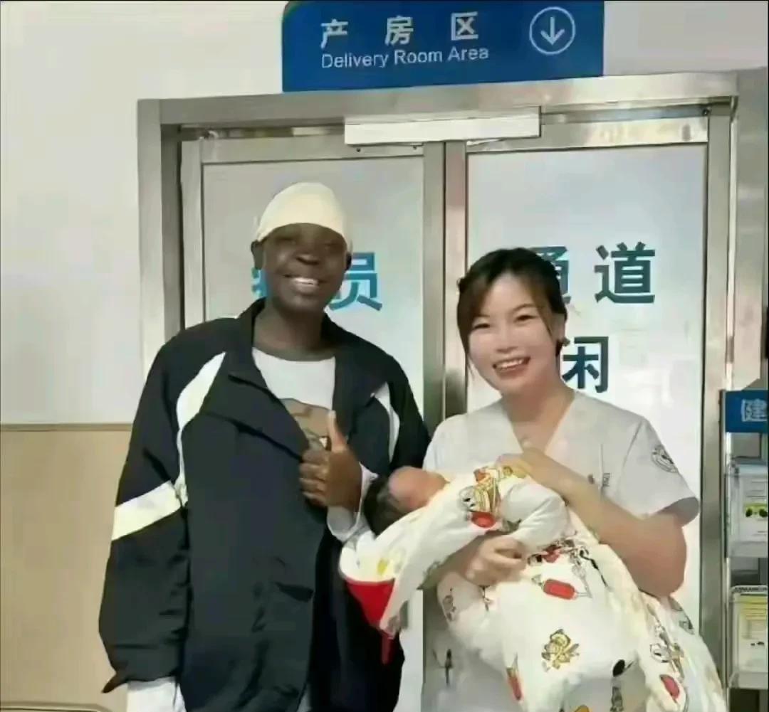 幸好生的娃不是黑色的……