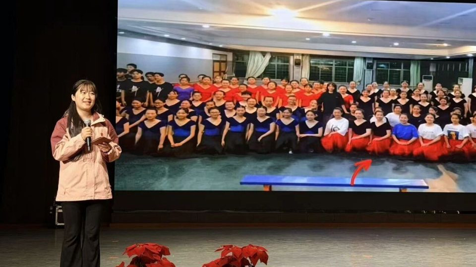 不止感动！淬炼师德师风，万婴教师共赴成长之约，誓言铿锵，歌声滚烫