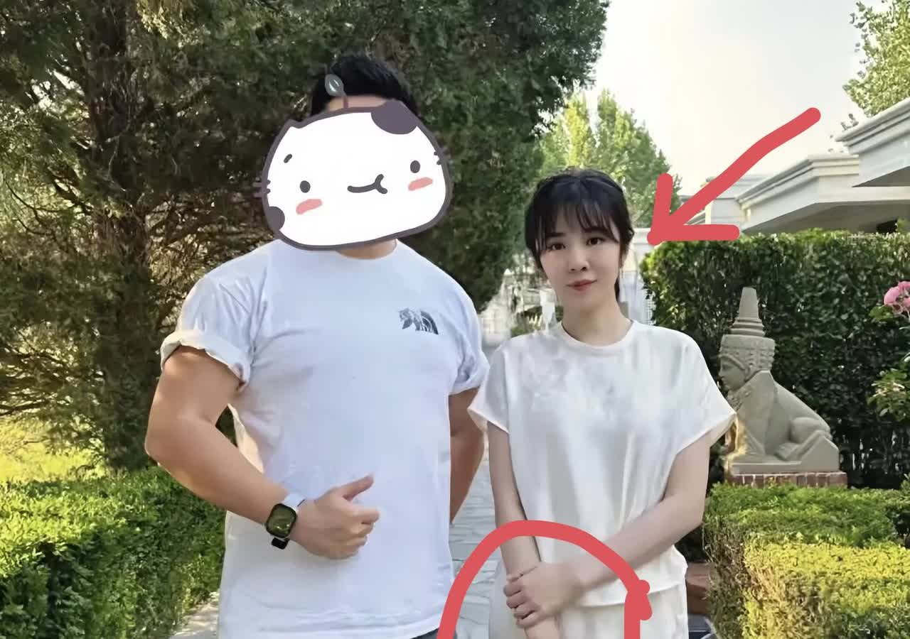 王晓晨这波操作，

真的有点让俞灏明“打脸”了，

网友偶遇王晓晨晒出合