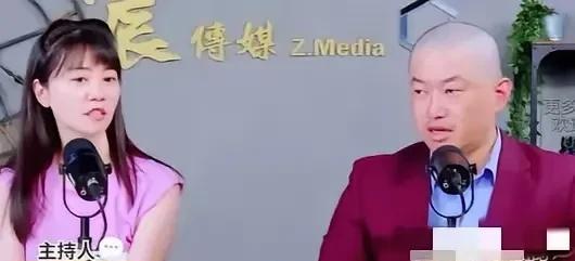 台湾史上第一位被罢免的立委陈柏惟，现在居然是立院荣誉顾问也真是无语了。
这个陈柏