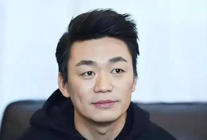 又是一年高考放榜时，想起小的时候，父亲教导我读书的理由，简单又扎心:“读书是你唯
