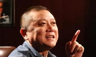 突然发现解放台湾省的建议，王朔的思路太妙了！他曾说，收复台湾不需要打仗，先宣布台