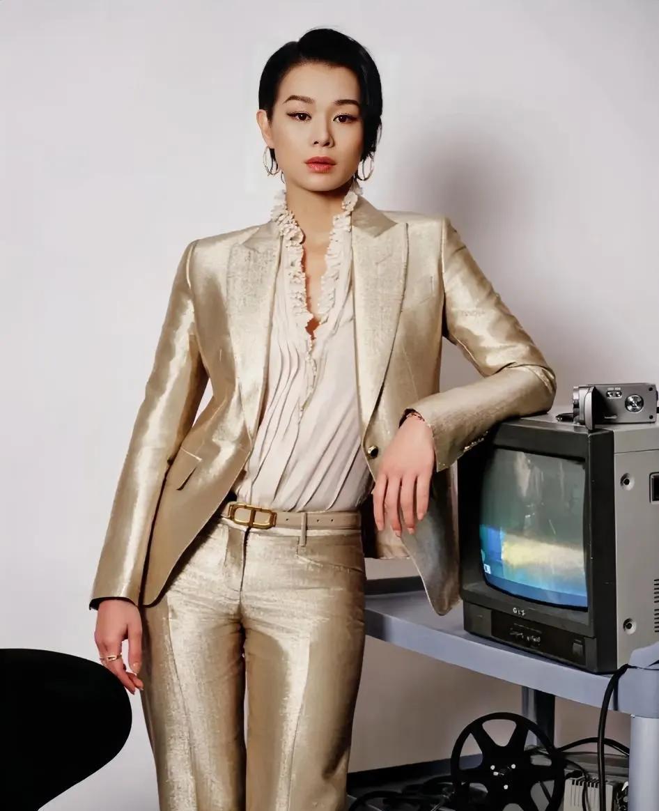 终于知道为什么孙俪“骂”胡杏儿演的一点也不好了，
在蛮好的人生里面，让她演个小三