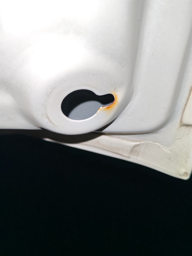 22年的车就生锈了
本田不再是以前的本田