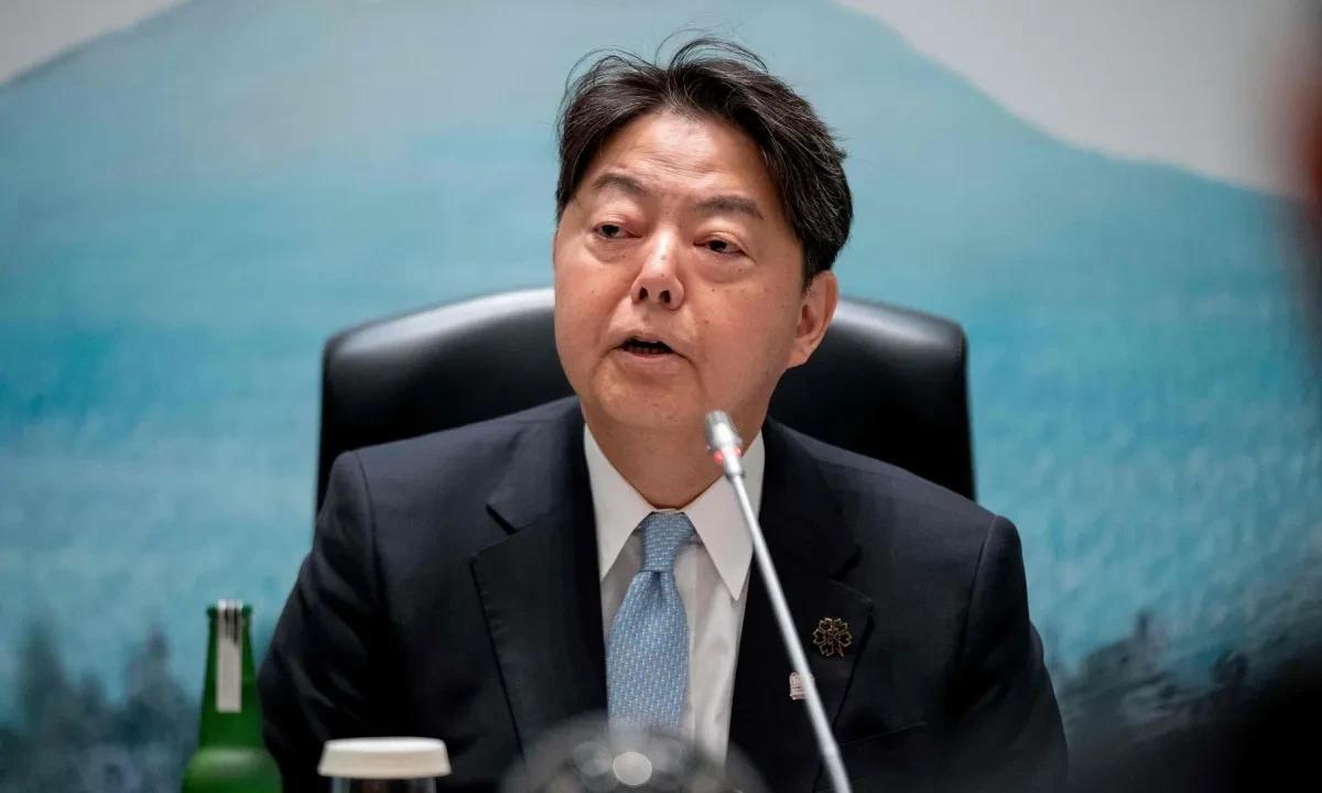 日本人破防了！
日本内阁官房长官林芳正说，美国袭击伊朗以及原子弹当年炸日本，这是