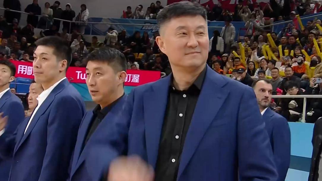 徐杰伤缺广东劣势太大！2大克星+4条件对上海有利，杜锋仍有后手