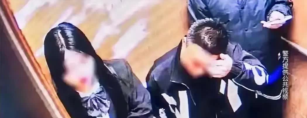 2021年，在浙江有一个44岁的男子叫做李刚，他经常去酒吧泡酒吧女，一次与一个1