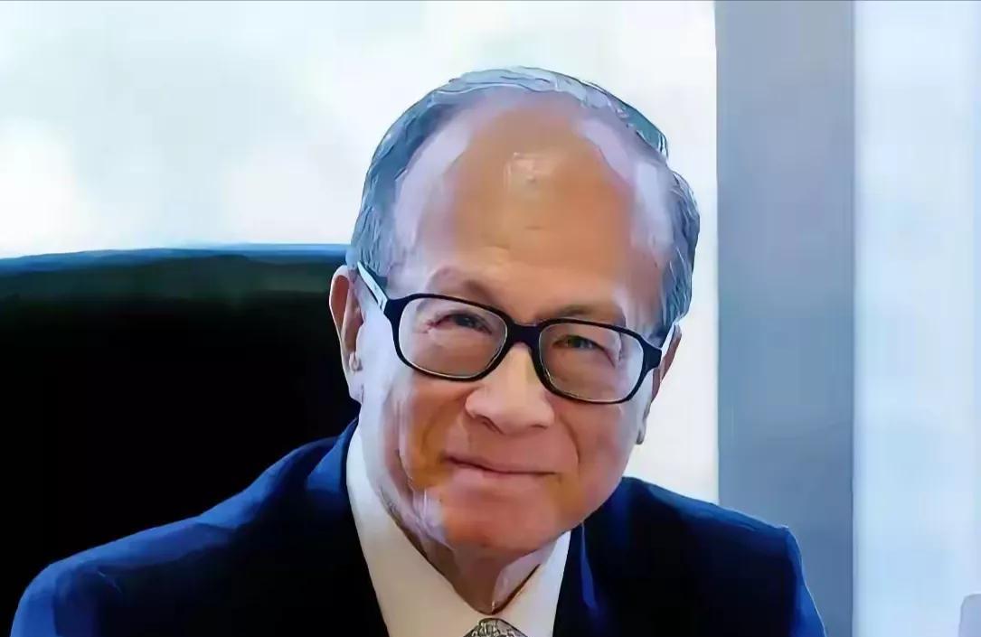 “李公摊”摊上事了
李嘉诚不厚道，一下子卖了40多个港口，这已不是纯个人商业行为