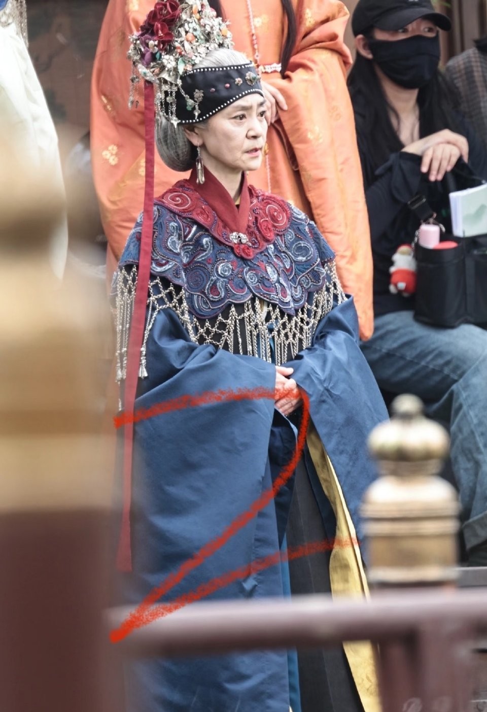 玉茗茶骨这剧情像是女主的女茶王家族在竞选继承人