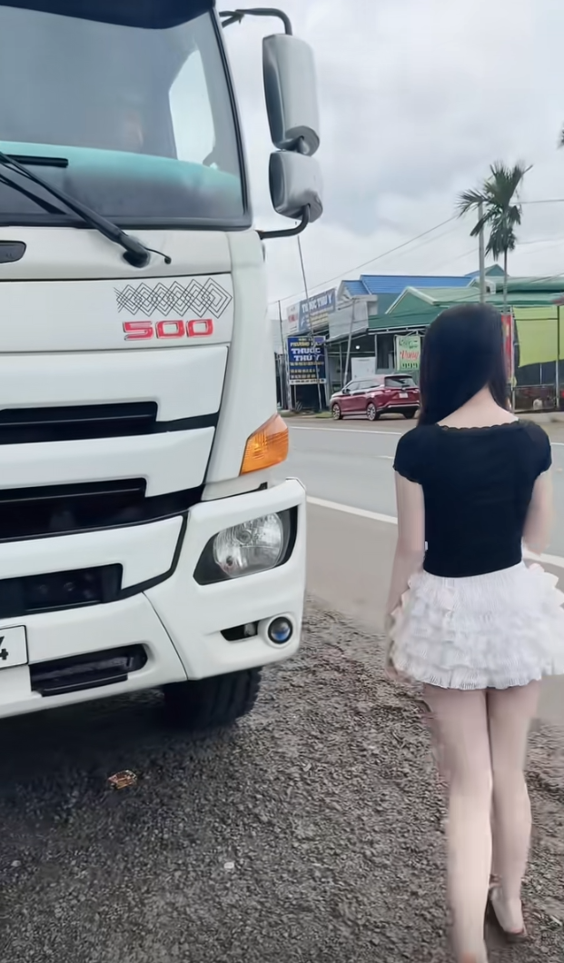 又有谁懂开大车女人的苦呢？