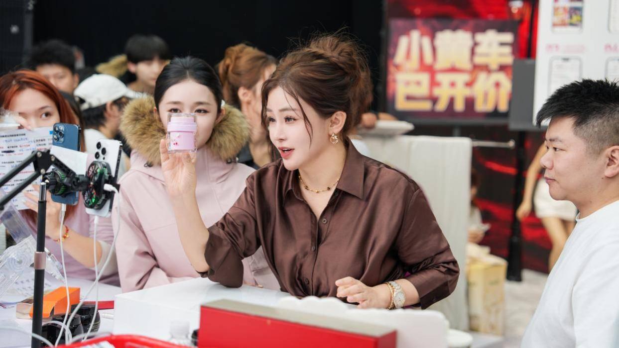 没想到辛巴退出后，接管辛选的初瑞雪在这个双十一的状态无敌了