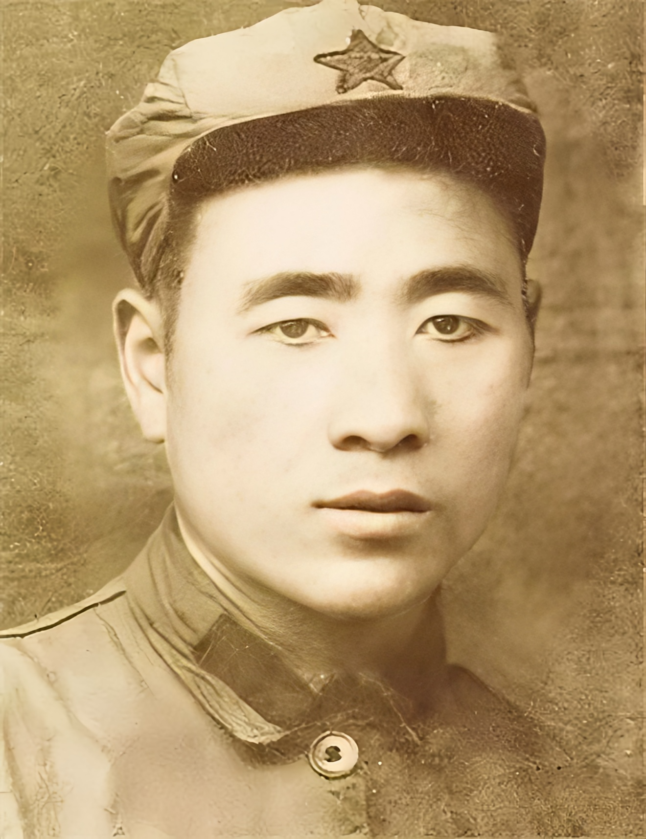 红31团损失很大，红28团打了胜仗，缴获不少。都是红军部队，大家要求红28团补充