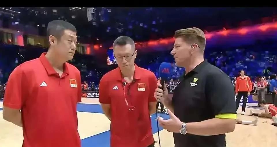 中国女排0-3输给意大利女排，赛后采访赵勇竟然如此评价本场比赛！
“今天这场比赛