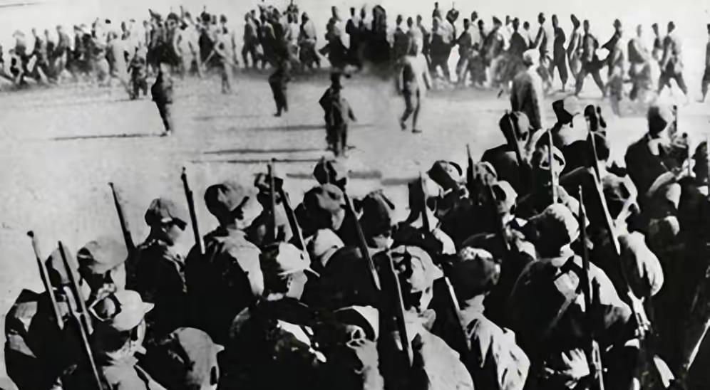 1946 年，上级突然找到沈启贤，只给了他一个加强排、几十名干部，让他当军分区司