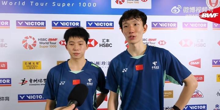 这是2025年韩国羽毛球公开赛男双首轮比赛。
国羽的梁王组合刚刚一轮游了，被日本