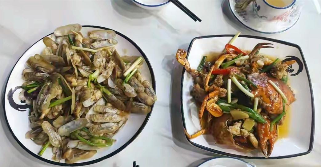 大家看看到底有没有宰客？广州惠州，国庆节假期一男子在某“海鲜餐厅”点了一盘炒螃蟹