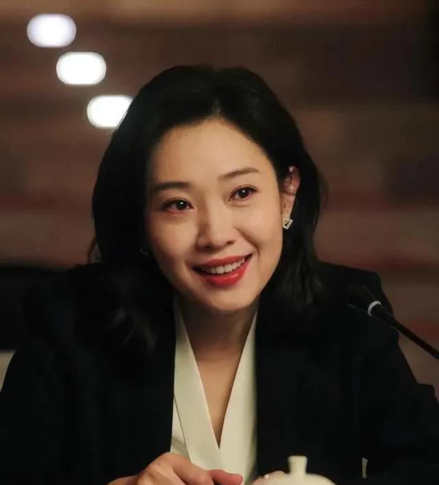 气场盖过张佳宁，演技不输左小青，40岁王佳佳又凭出出色演技获好评
《爆剧来袭！》