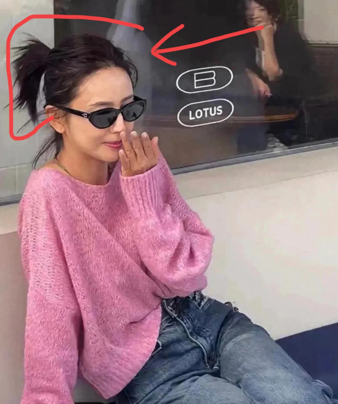 佟丽娅自信穿搭引热议











我的天哪！你们看到了吗？佟丽娅居然把