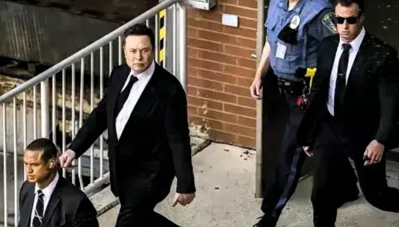 不用担心！马斯克安全了

马斯克，这位科技界的狂人，如今出行已不再是简单的“低调