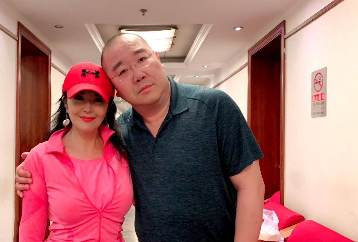 她可能是宋丹丹最讨厌的女人，因为她和宋丹丹前夫是好朋友，年轻时就被传绯闻，岁数大